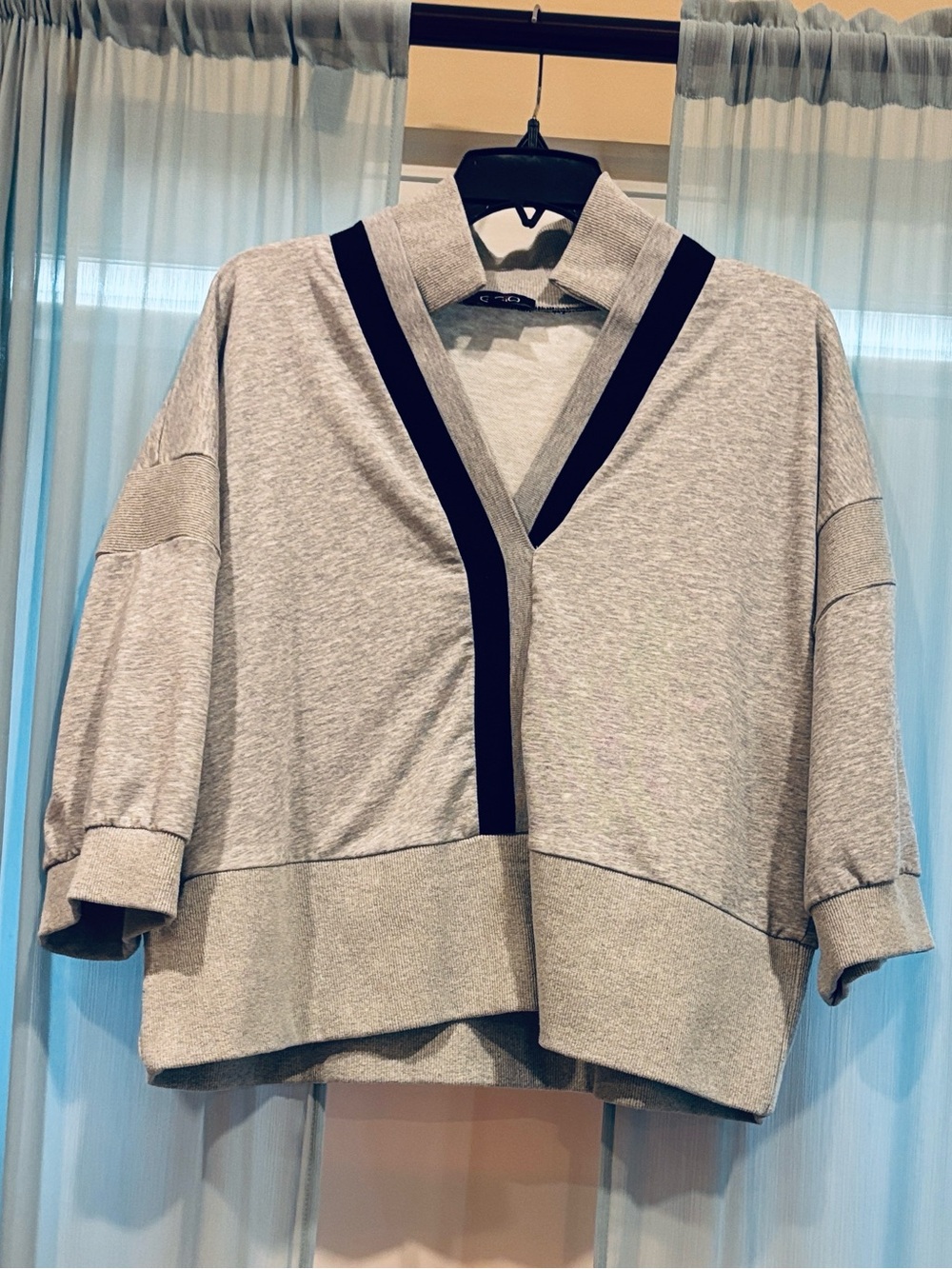 Women’s Gray V‑Neck cropped Sweatshirt with Black detail